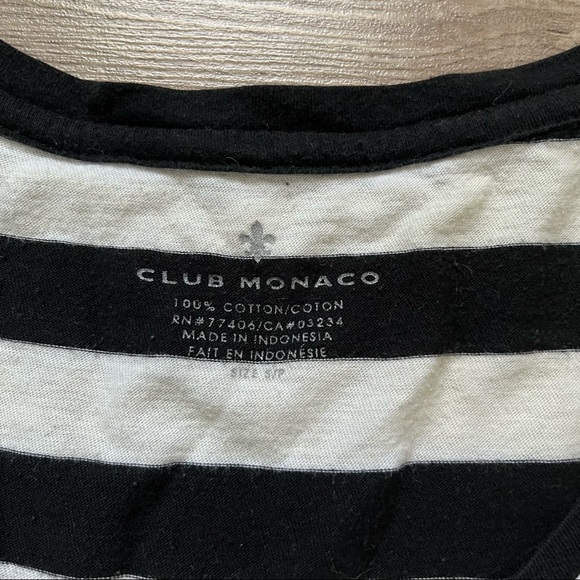 [🔥2 for $30 🔥] Club Monaco Black & White Striped V-Neck Tee. Women’s size S. - Picture 7 of 8